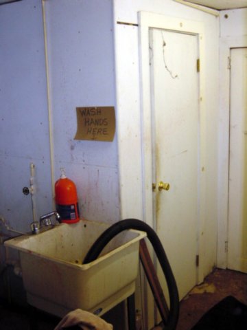 beforepicoflaundryroom.jpg